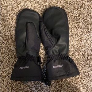 Super warm winter mittens